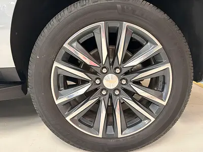 2023 Chevrolet SUBURBAN 照片 14