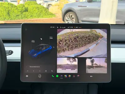 2023 Tesla MODEL Y thumbnail 16