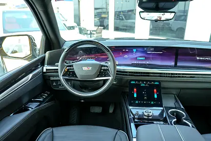 صورة 9 لـ 2026 Cadillac ESCALADE