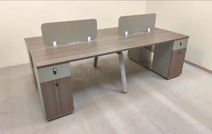 4 Seatr Workstation New For Sale