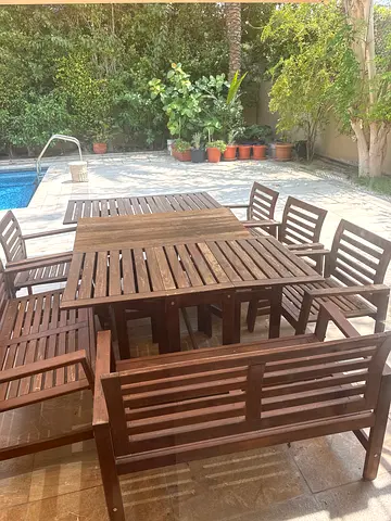 Outdoor seating table