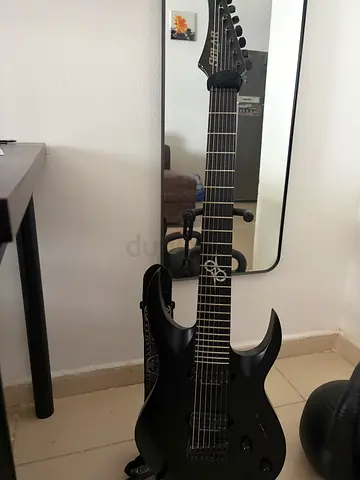 Electric guitar