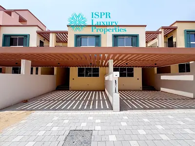 4BR Townhouse | Bright Interiors | Private Balcony