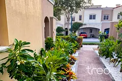 End-Unit | Park Facing | Landscaped