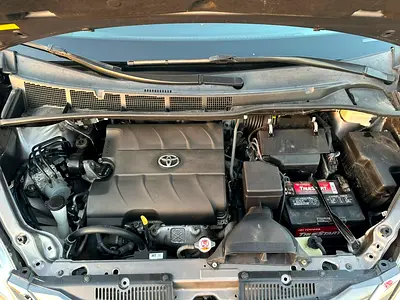 2016 Toyota SIENNA — миниатюра 17