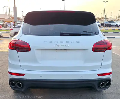 2015 Porsche CAYENNE — фото 6