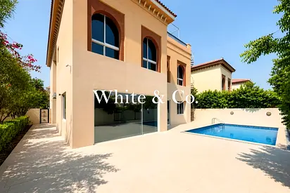 Upgraded | Prime Quiet Location | Premium