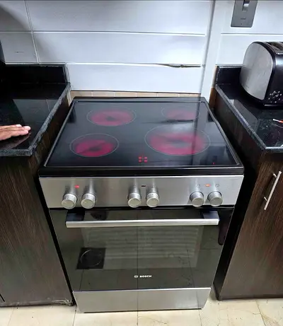 Free Delivery- BOSCH Latest Model 4-Burner Electric Ceramic Cooking Range 60x60 cm