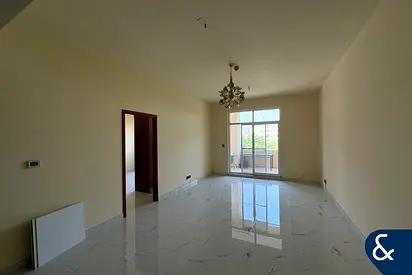 Spacious 1 Bedroom | Upgraded | Motor City