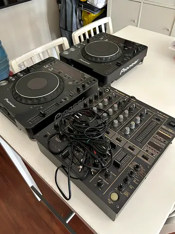 Pioneer CDJ - 1000MK2 x2 + DJM - 600 Dj Set For Sale