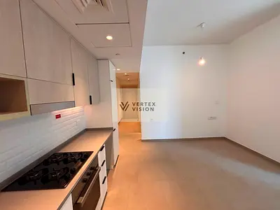 Beautiful Home | Bright & Spacious | Best Value