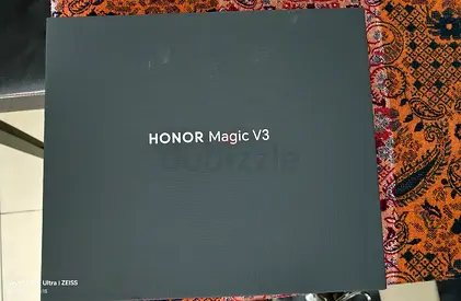 Honor Magic V3