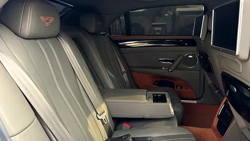 صورة مصغرة 15 لـ 2016 Bentley FLYING SPUR