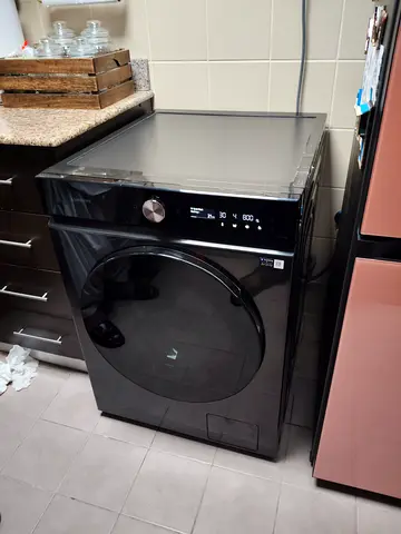 Samsung bespoke washing machine 2in1 washing machine digital with wifi option like new condition 11.