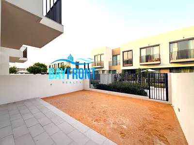 Vacant | Middle Kitchen | Near Pool | BUA 2010 Sqft