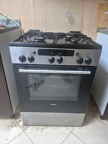 Siemens gas oven and 4-burner stove - for sale