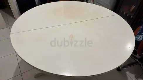 Ikea extendable table and 4 rolling chairs