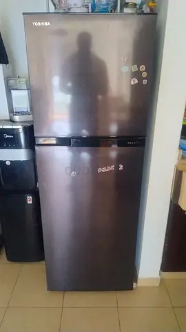 Toshiba Refrigerator+ Top Freezer