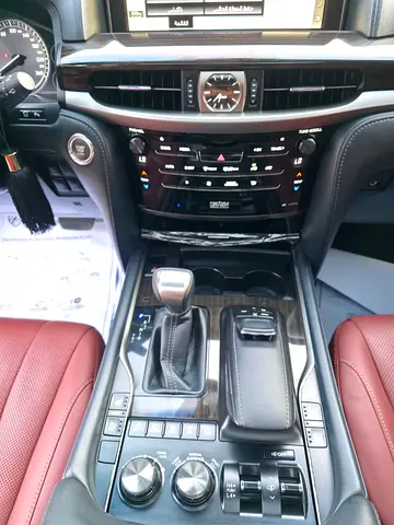 2018 Lexus LX-SERIES 缩略图 13
