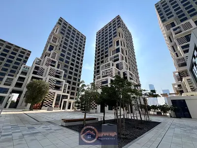 Modern 1BR | Large Balcony | Partial Sea View