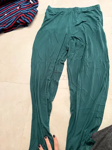 Green lightweight lounge pants - size m, comfortable wear