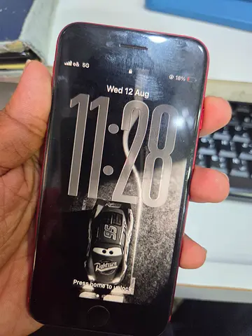 Used Apple iPhone se 2022 (Red)