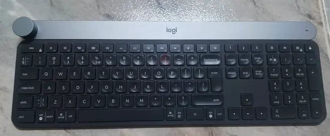 Logitech Craft Wireless Keyboard with Creative Dial (Crown) – Excellent Condition