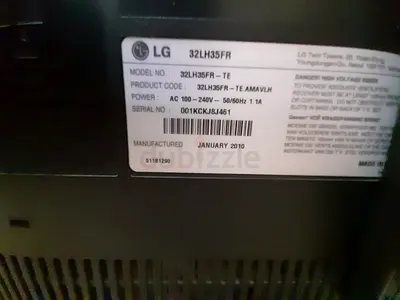 LG LCD TV 32 INCH IN EXCELLENT CONDITION FOR SALE