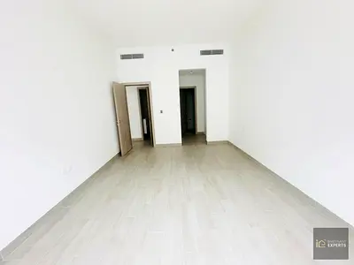 VACANT | MODERN FINISHING | BRIGHT UNIT