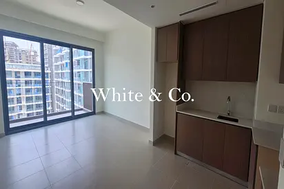 HIGH FLOOR | MALL VIEW | SPACIOUS LAYOUT