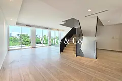 Spacious Unit | Front Row | Lagoon Views