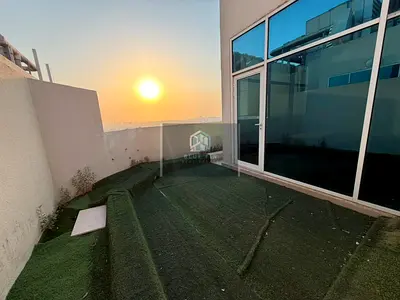 Unfurnished | Chiller Free | High Floor | Vacant Now