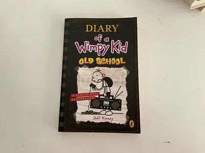 Diary of a Wimpy Kid: Old School by Jeff Kinney - Paperback