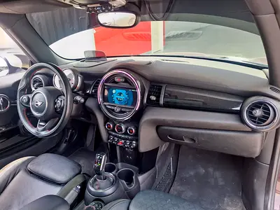 صورة 10 لـ 2019 MINI COOPER