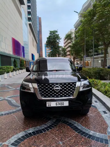 Nissan Patrol XE 2014 GCC Specs No Accident All Original pains - Well Maintained