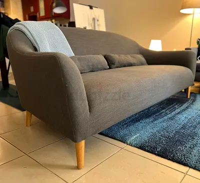 Modern Crate & Barrel Premium Grey Sofa for Sale - 880 AED