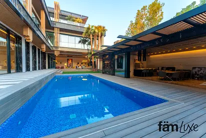 Luxury Mansion | Brand New | Fantastic location