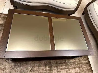ASAP! Wooden coffee table with glass top inlays