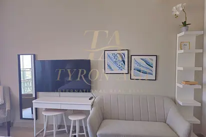 VACANT l FULLY FURNISHED l SKYLINE VIEW