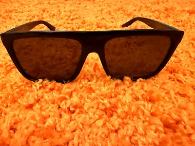 Original Gucci Sunglasses for men - Like New