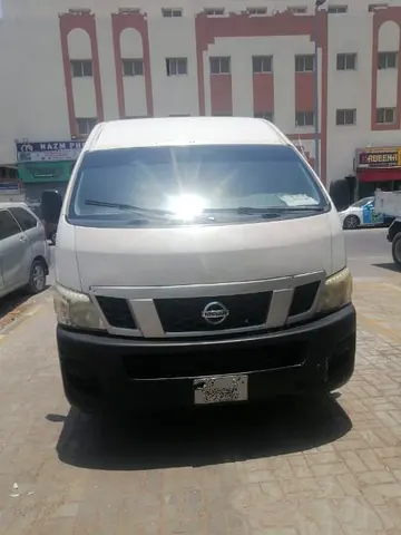 2015 Nissan URVAN 照片 2