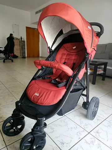 Lightly used Joie single stroller - sturdy, comfortable seat, good condition