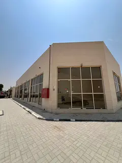 **550 Sq Ft Shop for Rent – Ideal for All Types of Businesses**