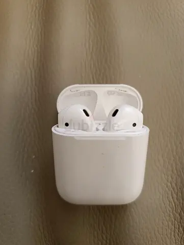 Used Apple AirPods 1 with Charging Case