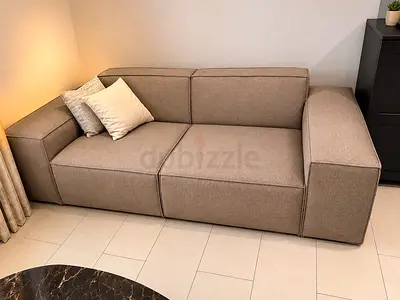 Modern Ultra Comfortable 3-Seater Beige Fabric Sofa in Perfect Condition