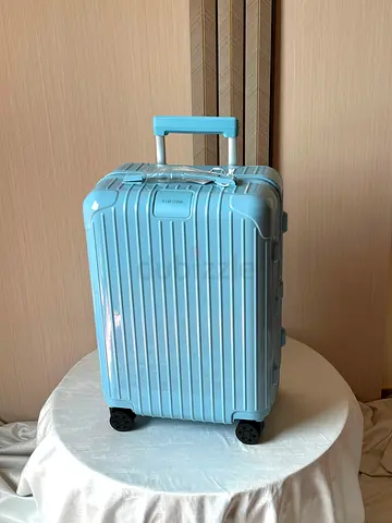 Rimowa Essential suitcase