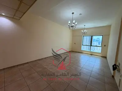 اكبر مساحة غرفة وصالة باطلالة مدينة مفتوحة مع تكيف مجانا على المالك و جيم ومسبح مجانا و الغرفة ماستر مع خزائن بالحائط
