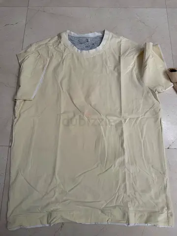 Plain cream yellow short-sleeve t-shirt, size xl/L brunello cucinelli