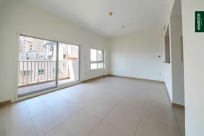 Spacious | Converted Layout | Mid Floor
