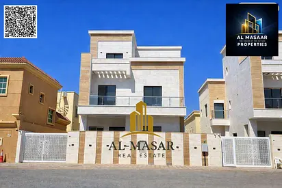 Two-story villa with a roof terrace, 6 master bedrooms, including electricity, water, and air condi